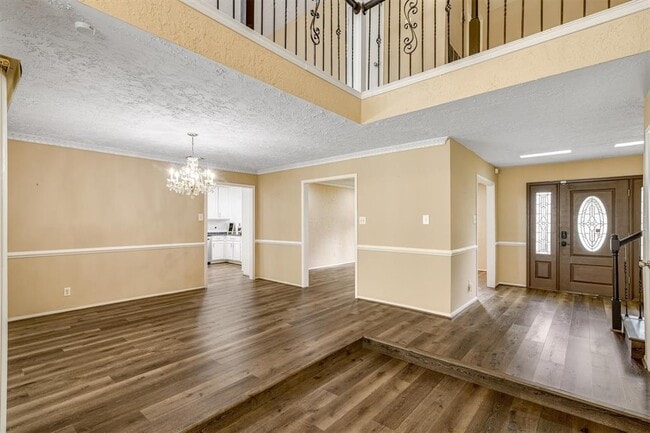 Building Photo - 14919 Parkville Dr