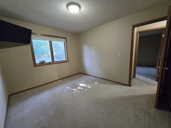 Building Photo - 5038 W Elm Ct