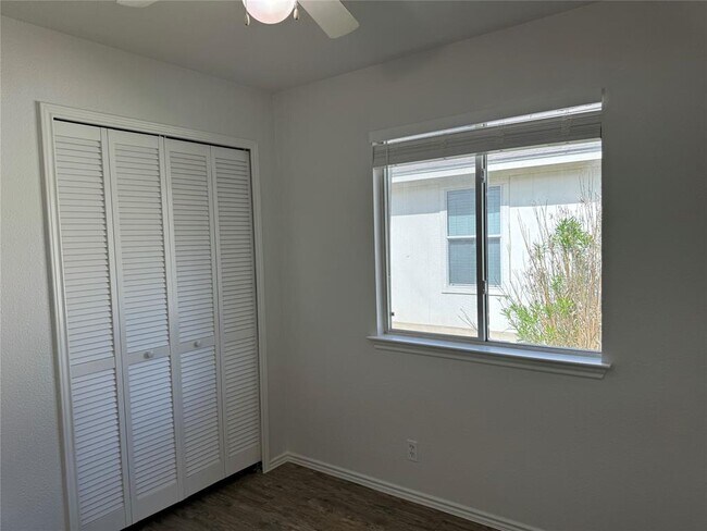 Building Photo - 12415 Jamie Dr