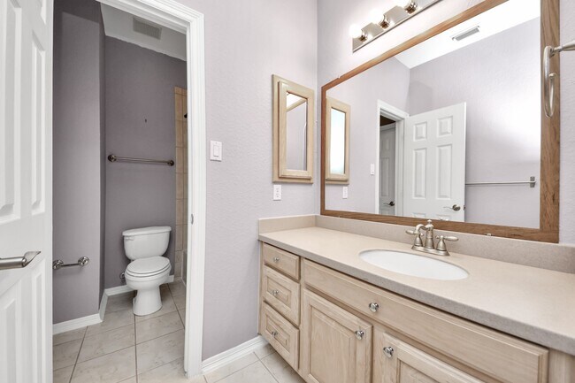 Building Photo - 3727 Lakeridge Canyon Dr