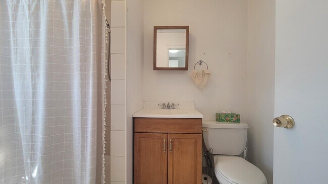 Building Photo - 7 Magnolia Ave