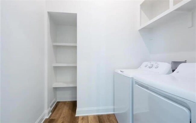 Building Photo - 7712 Forshey St