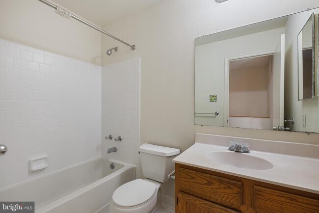 Building Photo - 11770 Stonegate Ln
