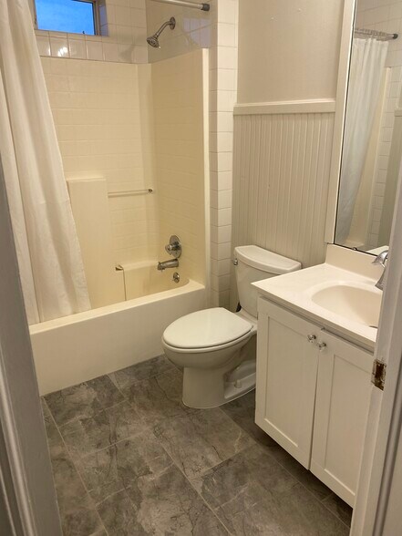 Upstairs Bathroom - 196 S 1000 E