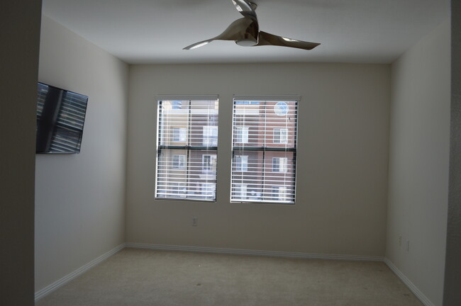 Building Photo - Beautiful 2/2 DOMA Little Italy Condo with...