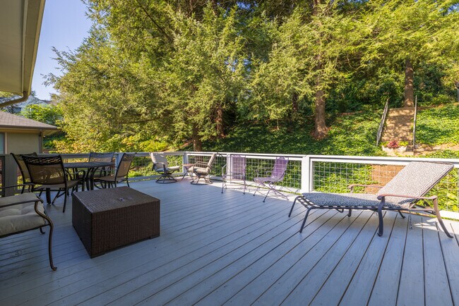 Front Porch with Ample Seating - 275 Kimberly Ave