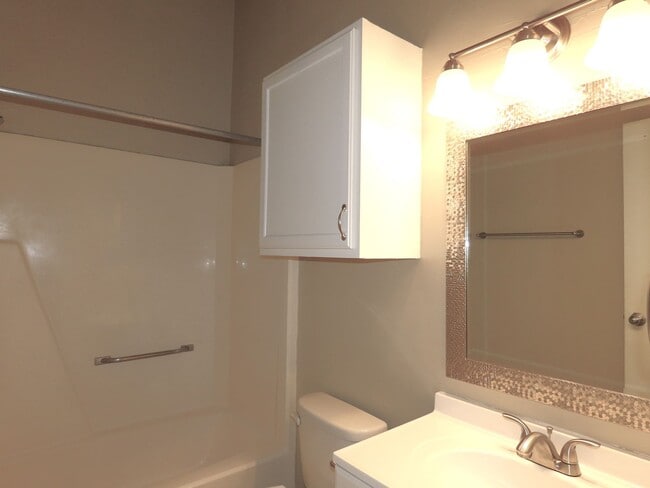 Building Photo - Near UT Tyler! 2 Bedroom, 2 Bath Duplex w/Garage