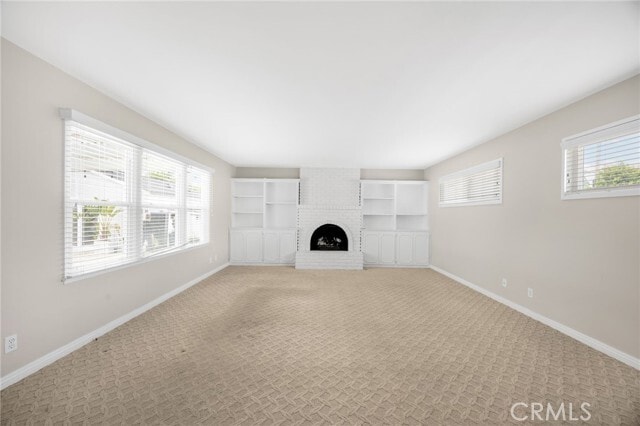 Building Photo - 1402 E Rose Ave