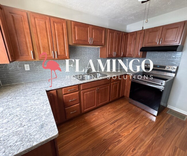 Building Photo - Charming 2-Bedroom Home with Central Air & Washer/Dryer Hookups