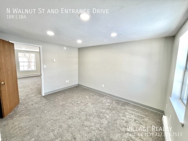 Building Photo - 312 N Walnut St