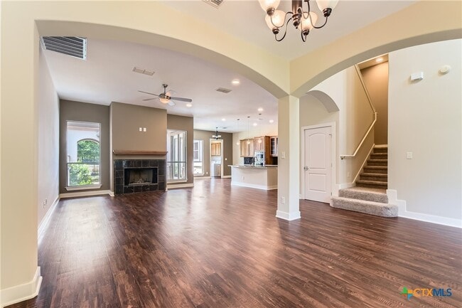 Building Photo - 462 Stagecoach Trail