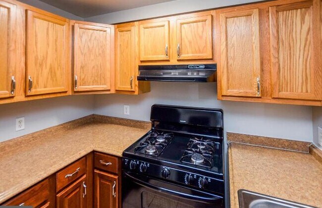 Building Photo - 2472 Alabama Ave SE, Unit B2