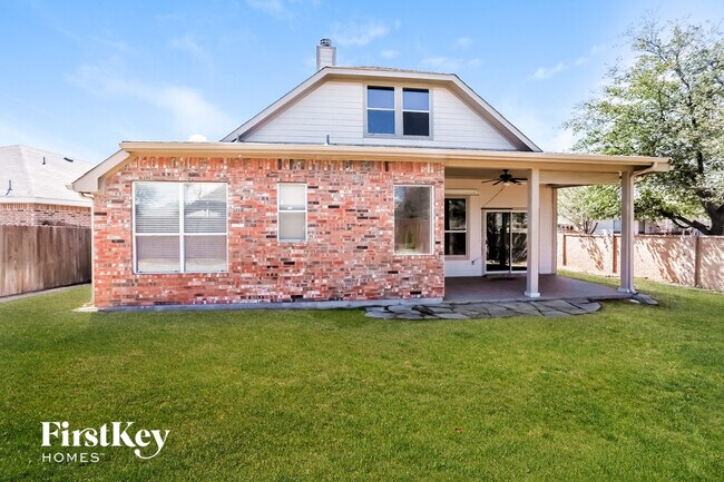 Building Photo - 324 Highland Fairway Ln