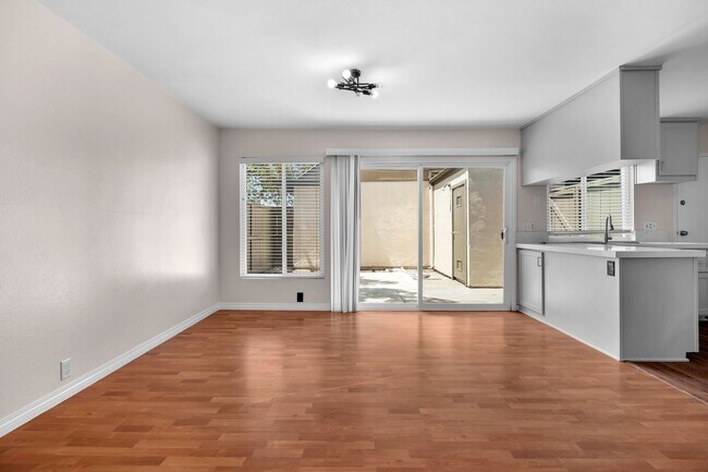 Building Photo - 10536 Greenford Dr