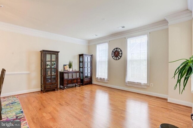 Building Photo - 15160 Kentshire Dr