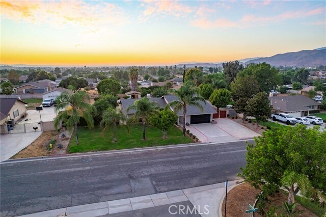 Building Photo - 4683 Teasdale Ave