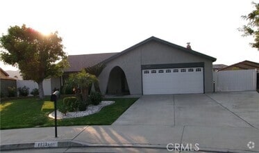 Building Photo - 11131 Davenport Pl