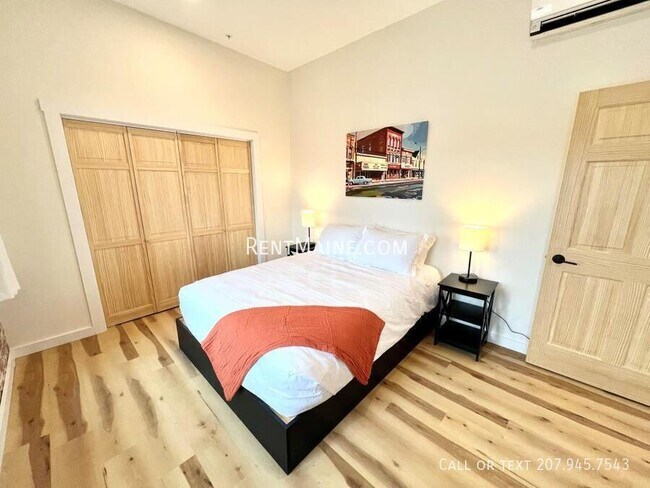 Building Photo - 113 N Lancey St