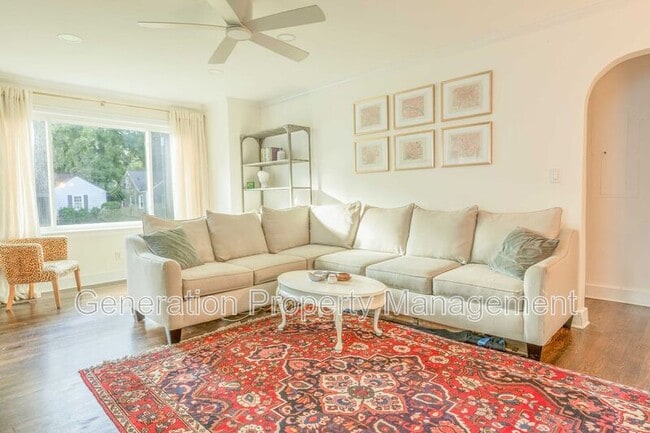 Building Photo - 303 Shawnee Trail