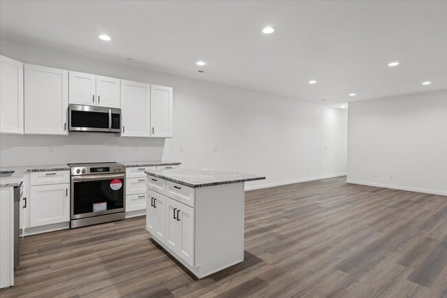 Building Photo - 2232 W 4th Ave