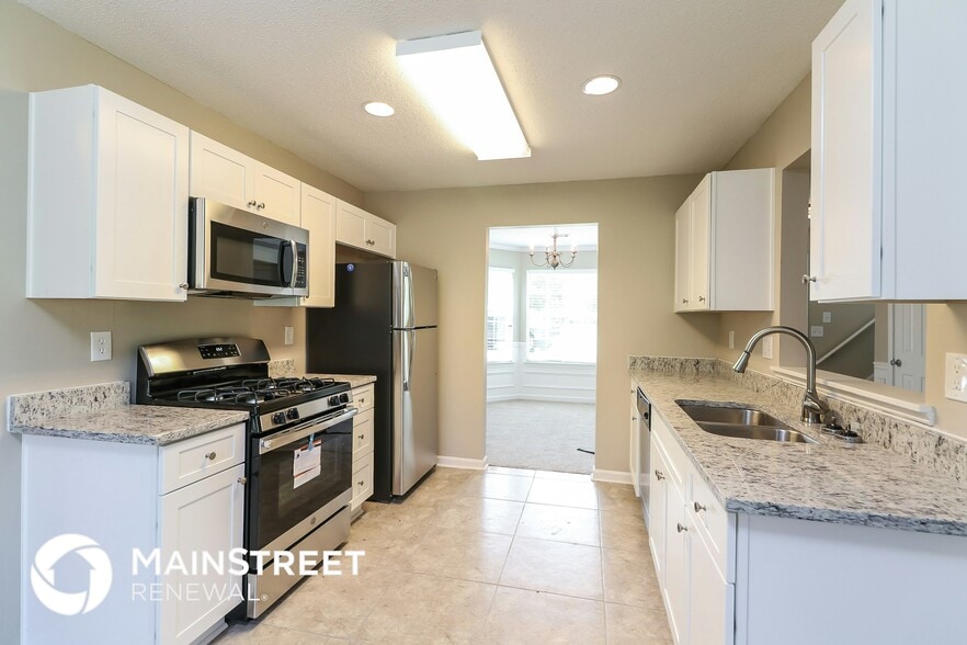 Building Photo - 3004 Bunchberry Ct