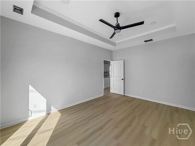 Building Photo - 3503 Haslam Ave