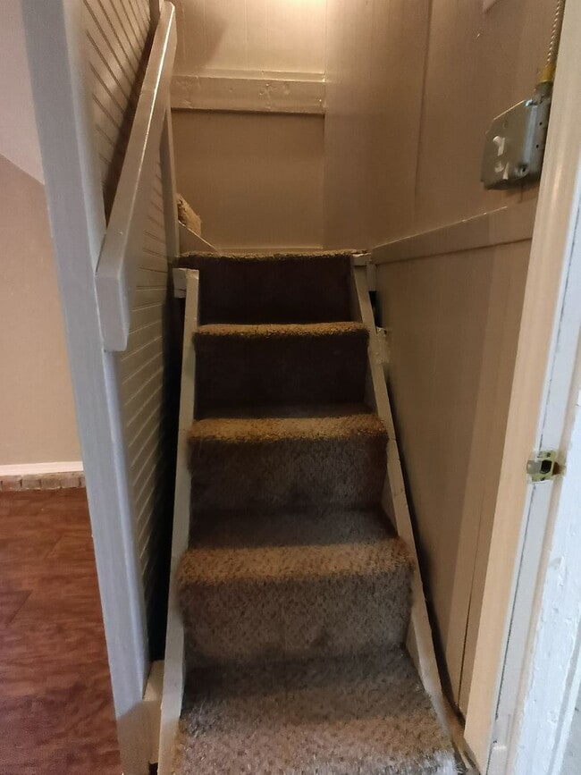 Building Photo - Tinker Close! FIRST FULL MONTH FREE