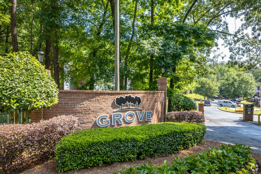 Primary Photo - Grove at River Place
