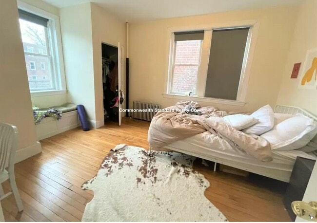 Building Photo - 94 Pleasant St