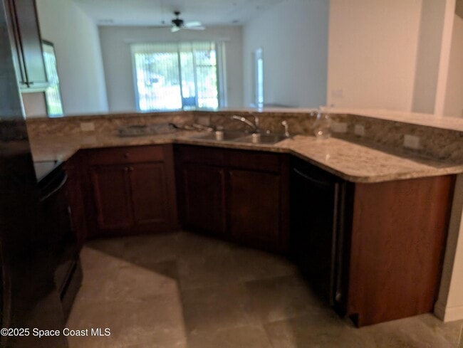 Building Photo - 560 Remington Green Dr SE