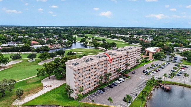 Building Photo - 250 Jacaranda Dr