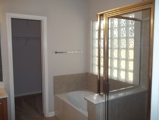 Building Photo - Beautiful home in Stone Oak area!