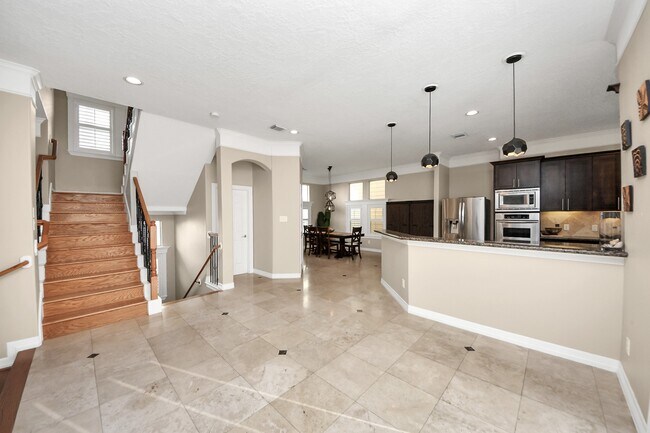 Building Photo - 2416 Bevis St