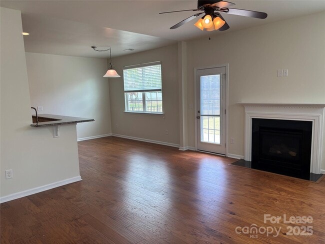 Building Photo - 78123 Rillstone Dr