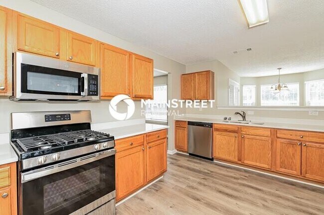 Building Photo - 4 Bedroom Pet-Friendly Home in MCDonough, GA with Main Street Renewal