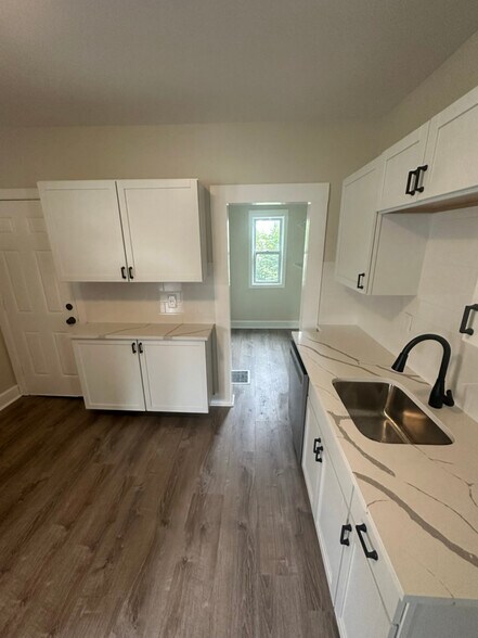 Primary Photo - 342 Wilbraham Rd