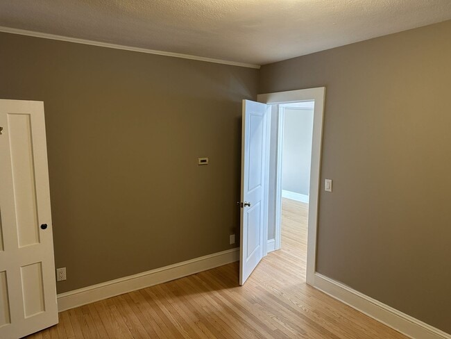 Building Photo - 173-175 Center Street