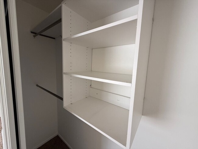 Building Photo - 4830 Argyle Dr