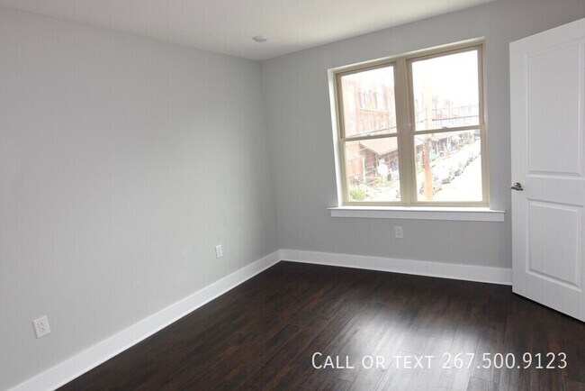 Building Photo - 522 N Preston St