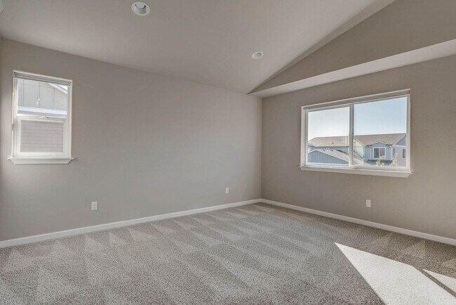 Building Photo - Beautiful Home in Newer Neighborhood