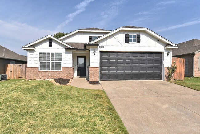 Primary Photo - 10712 N 152nd E Ave.