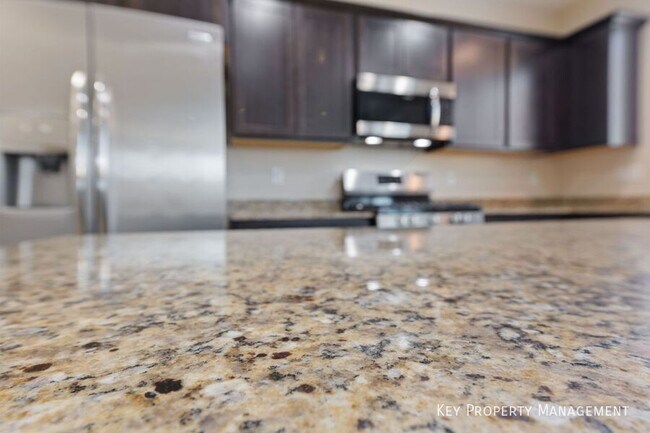 Building Photo - 2324 Mundare-