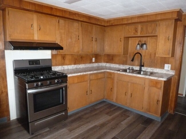 Building Photo - 3637 Walden Ave