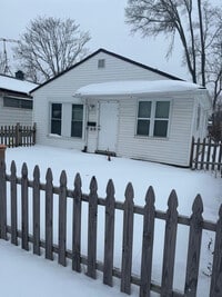 Building Photo - 8353 Alpine St