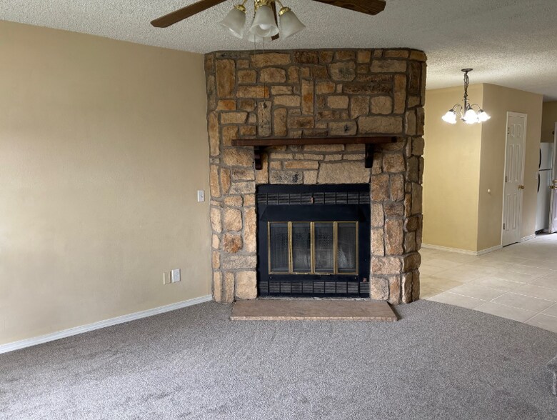 Building Photo - 4148 Charleston Dr