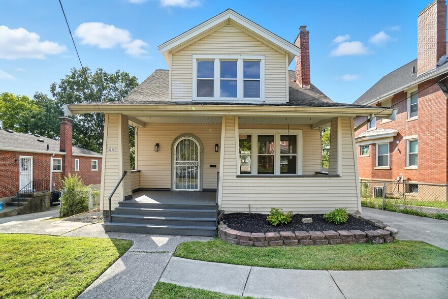 Primary Photo - 5331 Moeller Ave