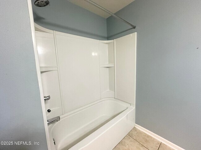 Building Photo - 6916 Ortega Woods Dr