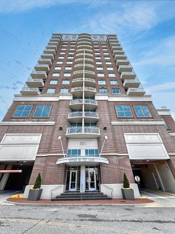 Primary Photo - 301 Virginia St