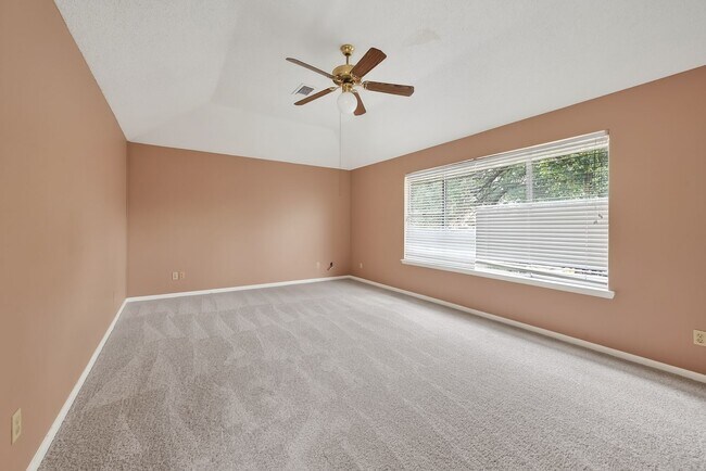 Building Photo - Bear Creek South