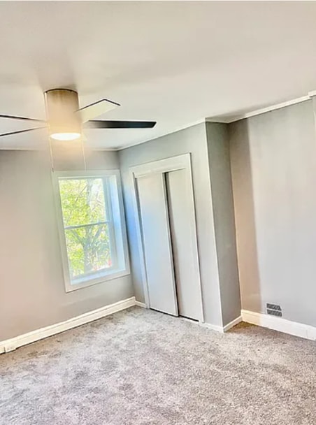 Building Photo - 820 W 7th St